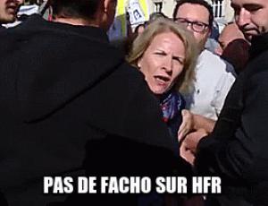 Gif avec les tags : HFR,facho,gauchiste,manif