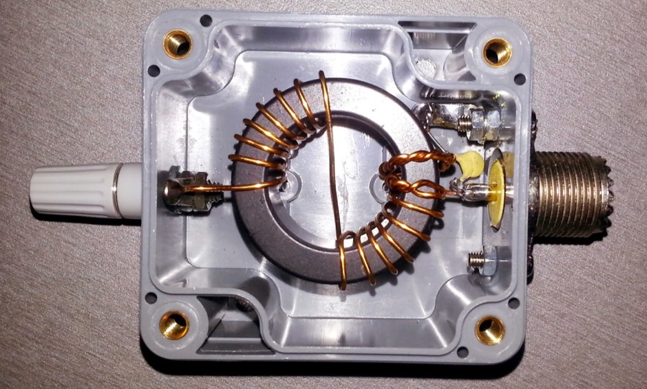 Snapshot of Multiband end fed antennas showing the key part of the resource