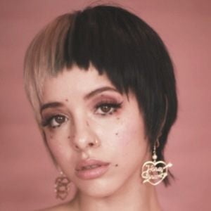 Melanie Martinez Headshot 5 of 6