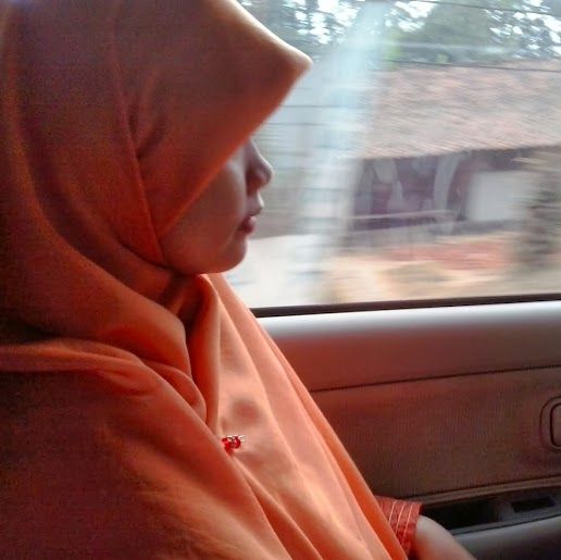 Foto Wanita Muslimah Berjilbab