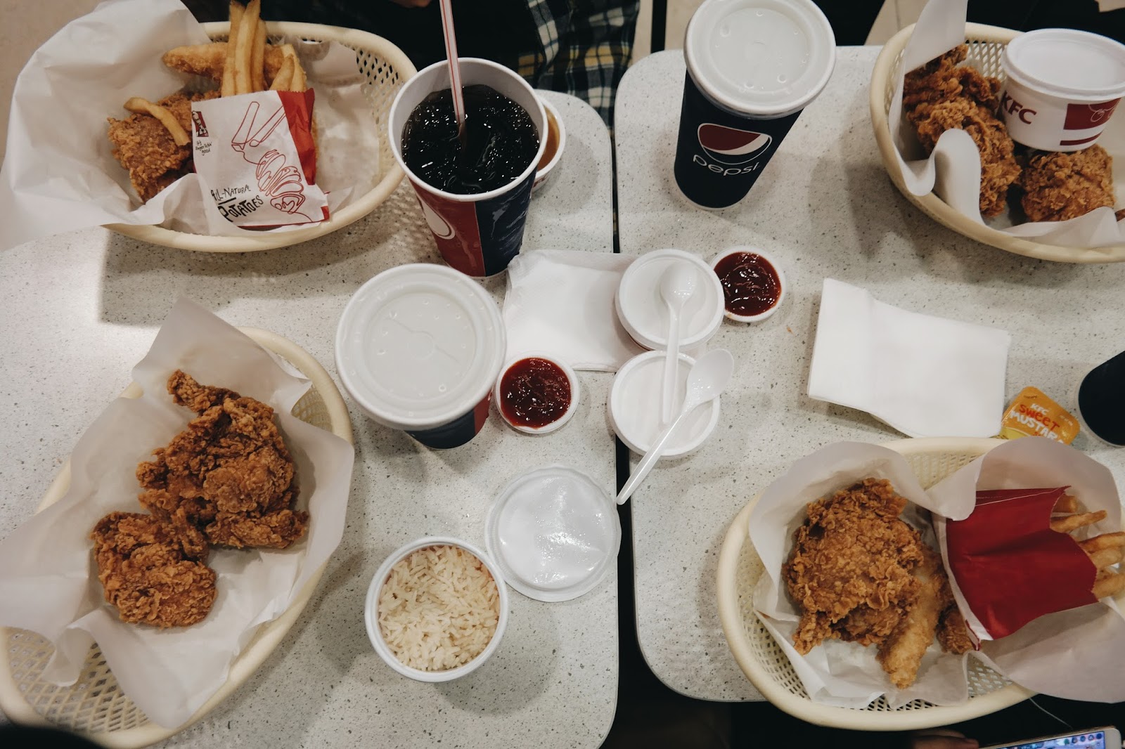 Gambar Makan Di Kfc