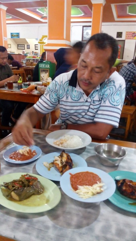 Rumah Makan Bamara Surabaya