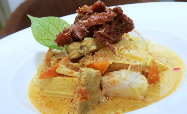 Lontong Sayur Lodeh