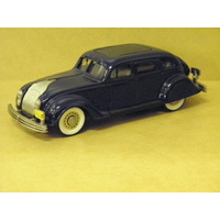 1:43 1934 CHRYSLER AIRFLOW 4 DOOR SEDAN