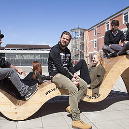 Studierende der Hochschule Biberach (Foto: Stefan Sättele/Hochschule Biberach)