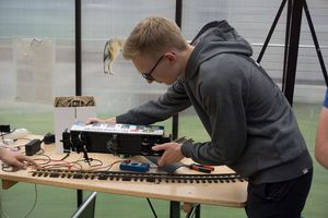 Schüler präsentiert IT-Projekt