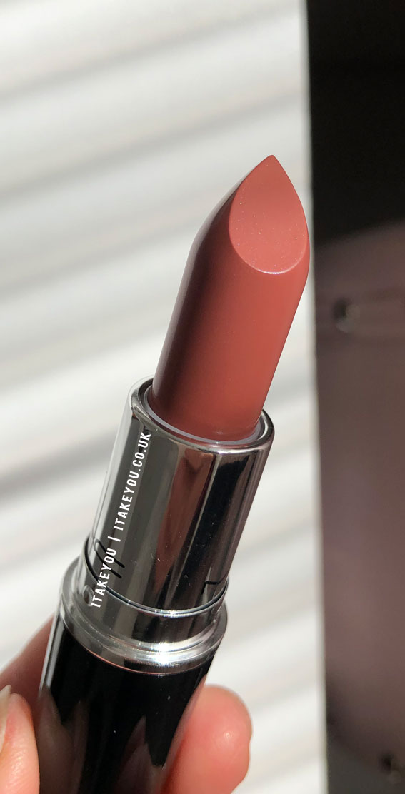 Hug Me Mac Lustreglass Sheer-Shine Lipstick