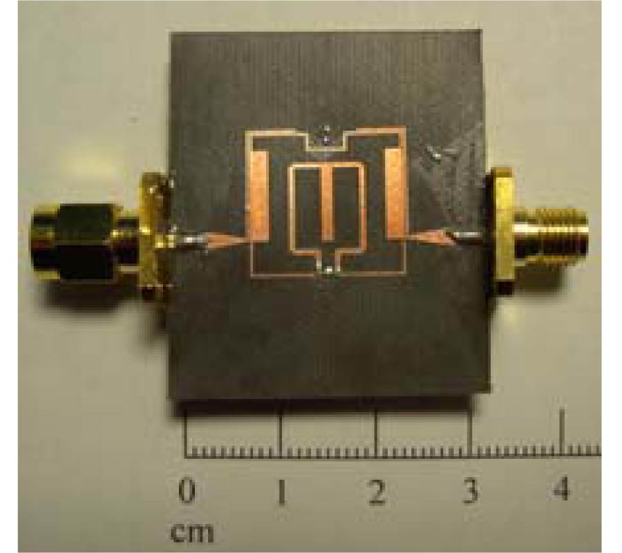 NEW COMPACT TRIPLE-MODE RESONATOR FILTER WITH EMBEDDED INDUCTIVE AND CAPACITIVE CROSS COUPLING