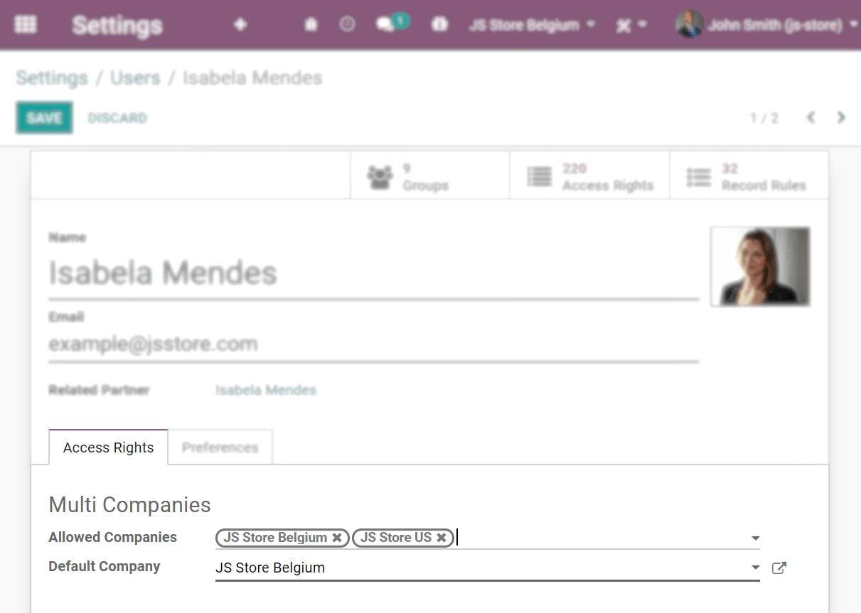 Visualização de um formulário de usuário enfatizando o campo de multiempresas nas abas de direitos de acesso no Odoo