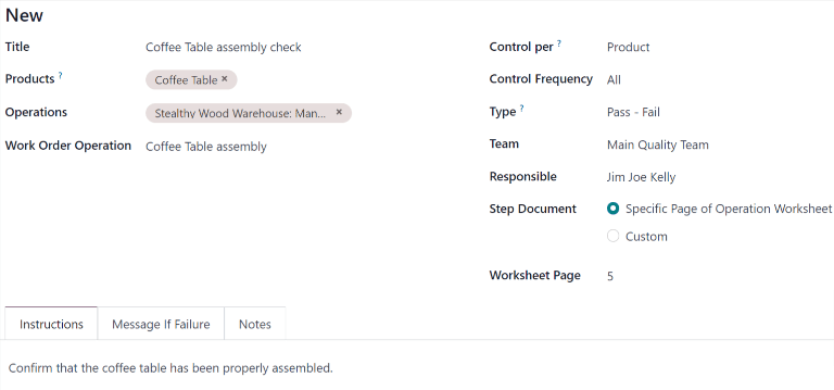 Um PCQ configurado para criar verificações Aprovado - Reprovado para uma operação de ordem de trabalho.