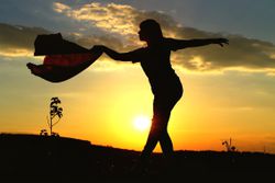 silhouette woman dancing