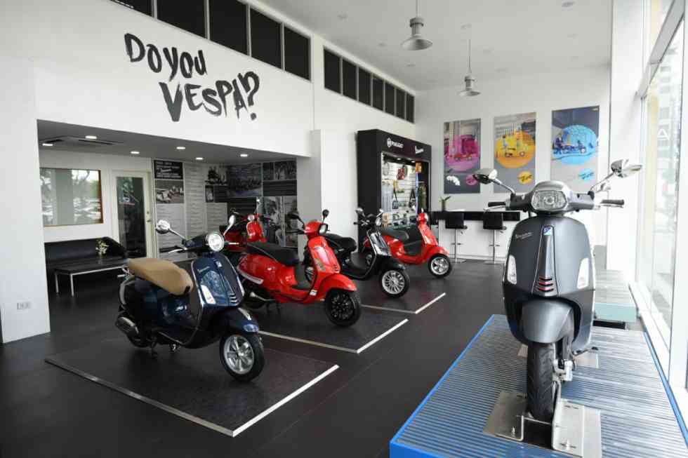 Vespa marks Philippine market comeback with flagship 