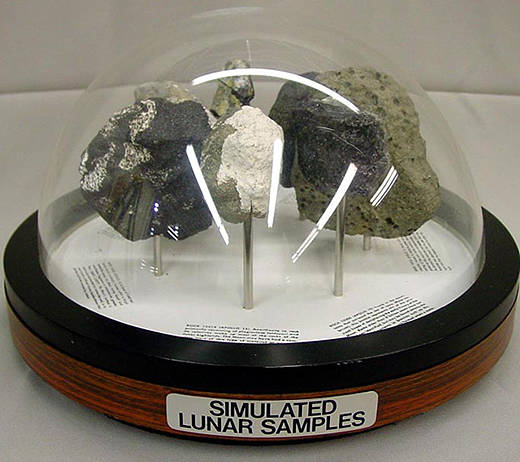 moon_rock_replicas_seven_large