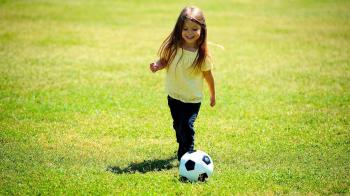 Las colonias deportivas y el servicio de ludoteca facilitan la conciliación en vacaciones