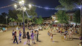 Un festejo que recuerda la inauguración del pueblo en 1959