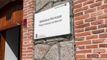 La Biblioteca municipal recibe el premio María Moliner