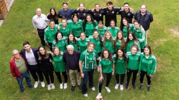 La alcaldesa Paloma Tejero ha recibido al CF Pozuelo Femenino por su ascenso a 2ª RFEF