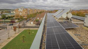 Rivas va a cerrar con 5.200 paneles fotovoltaicos en edificios municipales