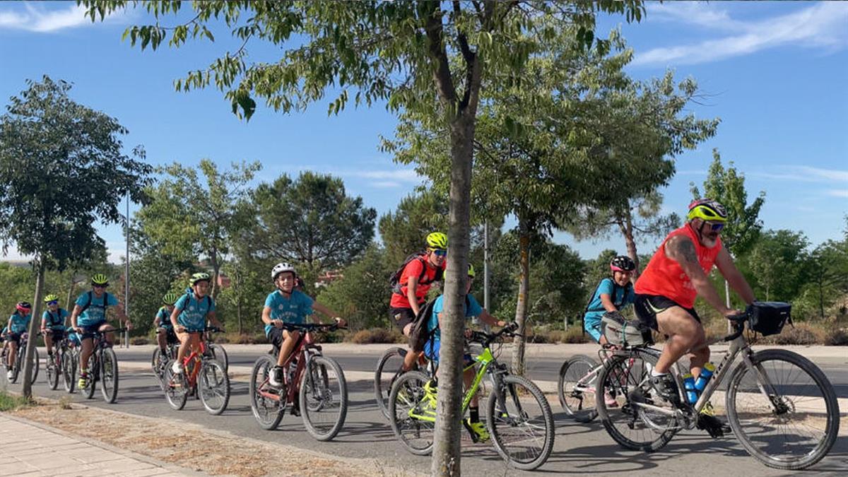 Jornadas intensivas de ciclismo recorriendo un maravilloso entorno