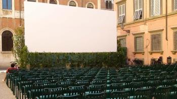 La plaza de toros acoge otro cine de verano de estreno 