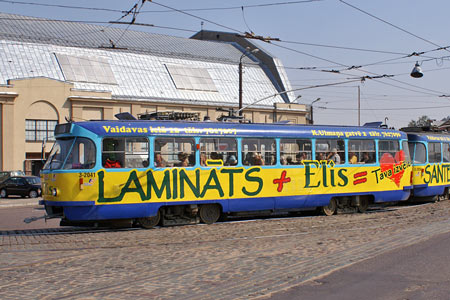 Riga Trams - Photo: © Ian Boyle, August 13th 2007 - Simplon Postcards - www.simplonpc.co.uk