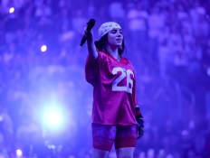 Billie Eilish Stumps for Kamala Harris at Atlanta Show: ‘A Lot Is at Stake’