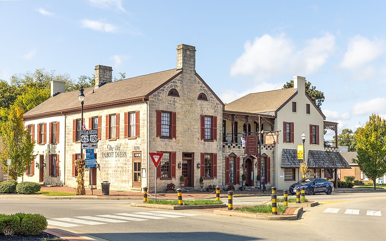 Old Talbott Tavern, Bardstown, Kentucky, USA – Established in 1779, a renowned and centrally located historic resting spot. Editorial credit: Ryan_hoel / Shutterstock.com