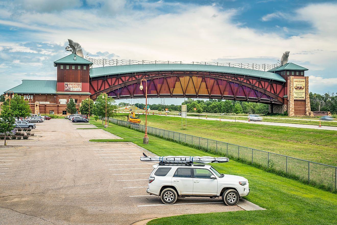 The Great Platte River Road Archway in Kearney, Nebraska. Editorial credit: marekuliasz / Shutterstock.com