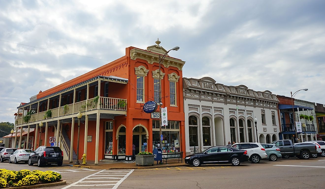  Oxford Downtown building in autumn. Editorial credit: Feng Cheng / Shutterstock.com