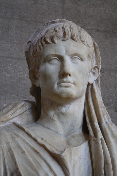 Augustus as Pontifex Maximus (Detail)