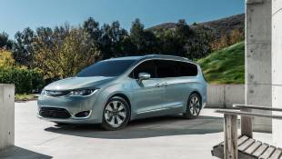 Chrysler Pacifica Hybrid Starts A Revolution