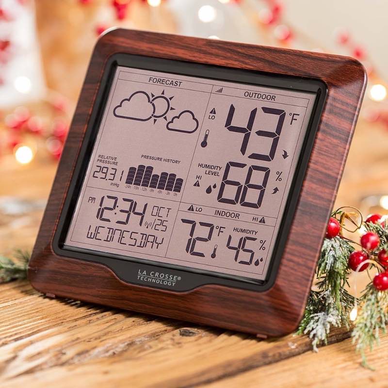 Wood-Finish Forecasting Weather Station with Wireless Remote Sensor