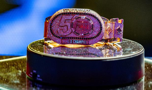 Article image for: HOSSEIN ENSAN LEADS AFTER FIRST DAY OF 2019 WSOP MAIN EVENT FINAL TABLE