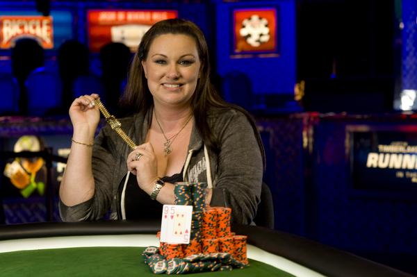 Article image for: DANA CASTANEDA WINS ONE FOR THE LADIES IN $1K NO-LIMIT HOLD'EM