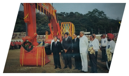 Launched 1st Telco designed -1st UH083 Hydraulic Excavator