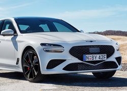 Biały, Genesis G70, Przód