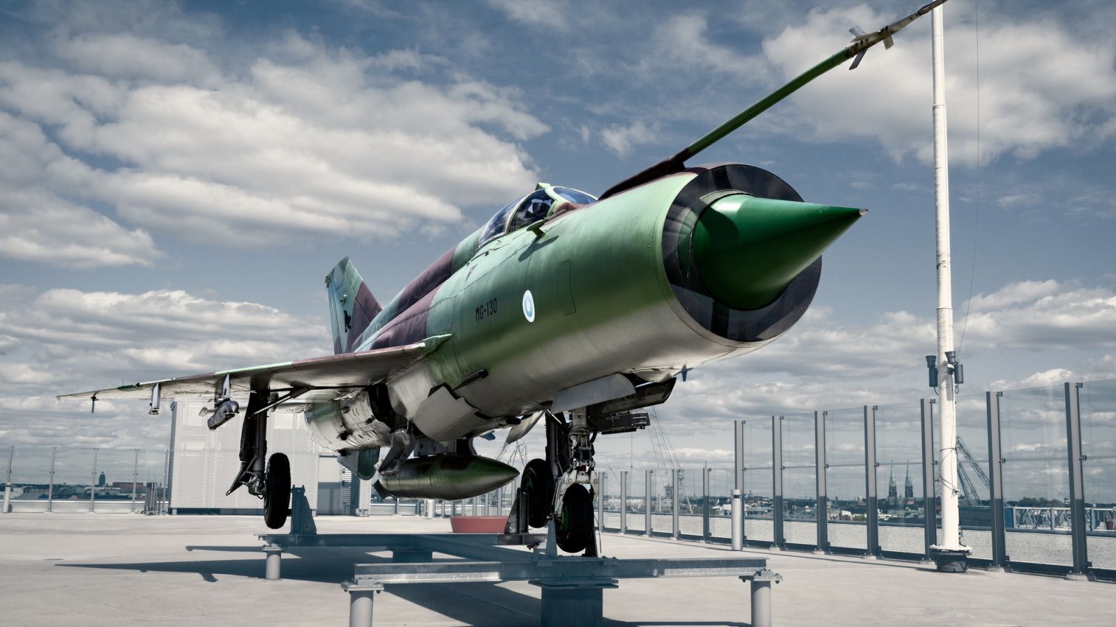 Mig 21 Wall Art - HD Wallpaper 