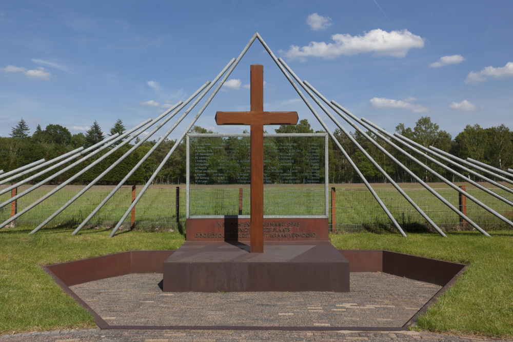 Memorial De Woeste Hoeve