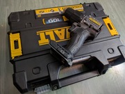 Wkrętarka Dewalt DCD100 Body + Tstak Kufer wiertarko-wkrętarka