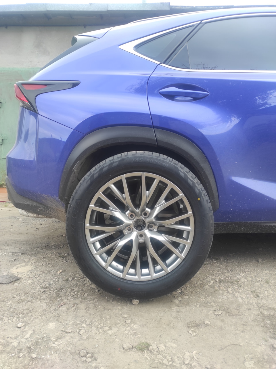 Фото в бортжурнале Lexus NX (1G)