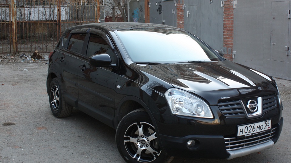 Nissan Qashqai кошкадав black