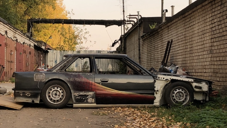 Mazda 626 Mona Lisa