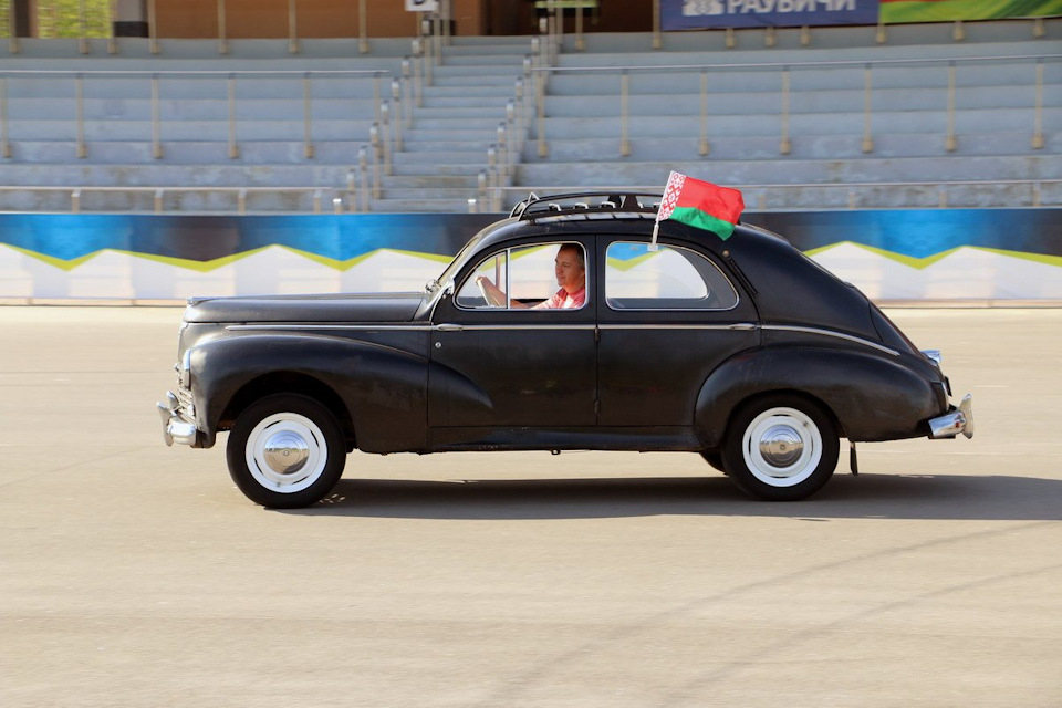 Фото в бортжурнале Peugeot 203