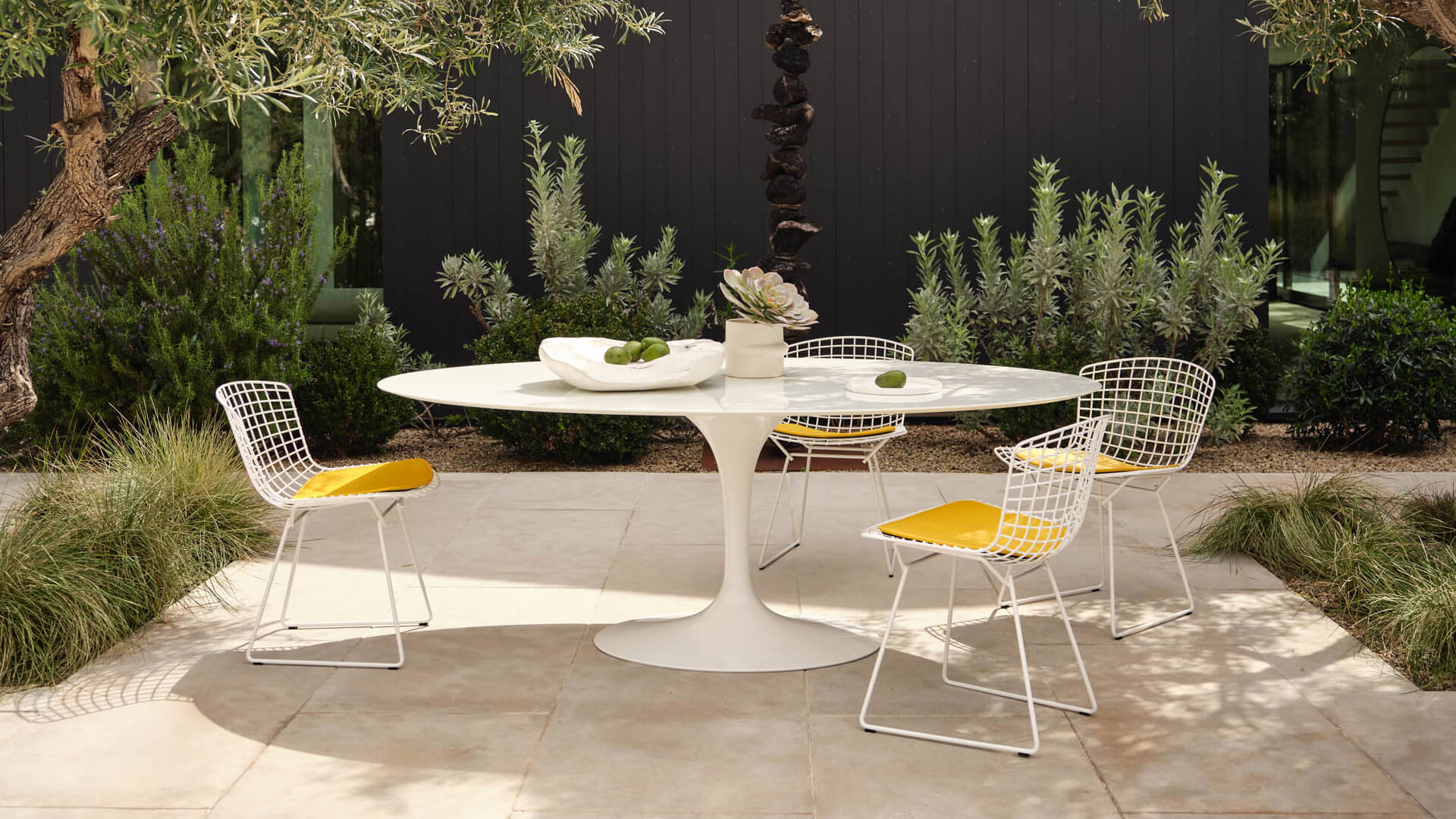 Knoll outdoor