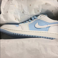 耐克（NIKE）AIR JORDAN 1 LOW SE AJ1 女子运动鞋 DV1299-104 37.5