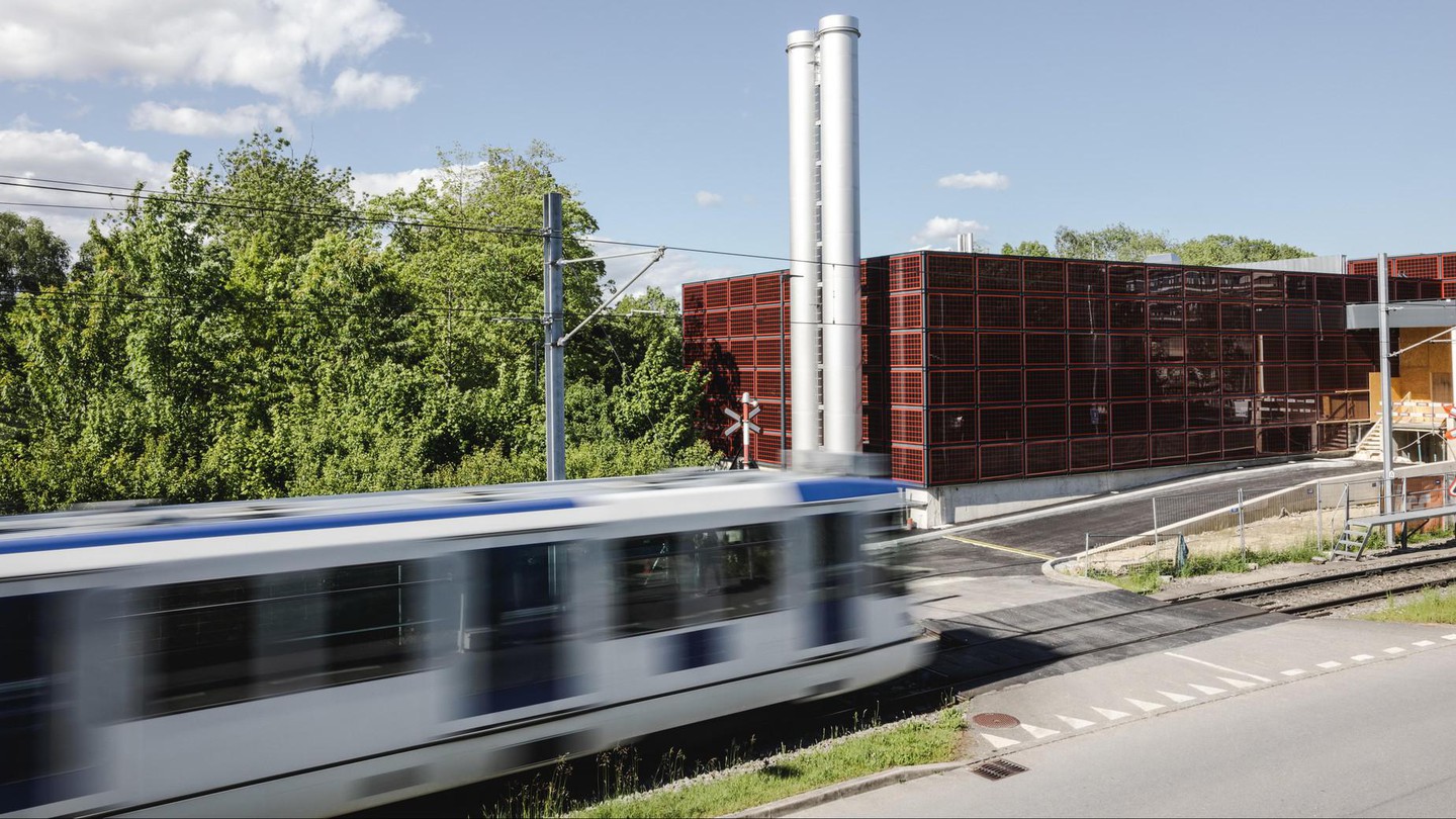 Centrale de chauffe et centre de données de l'EPFL, où se trouve le supercalculateur Kuma - 2021 Niels Ackermann/Lundi13