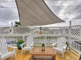 Pet-Friendly Townhome, 2 Blocks to Atlantic Beach!