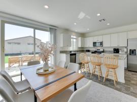 Coachella Vacation Rental Near Empire Polo Field!，位于科切拉的酒店