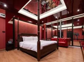 G Boutique Silom Hotel