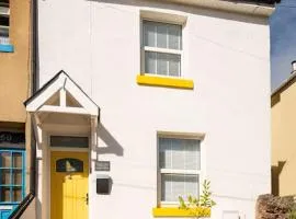 *Brand New* Lemon Tree Cottage